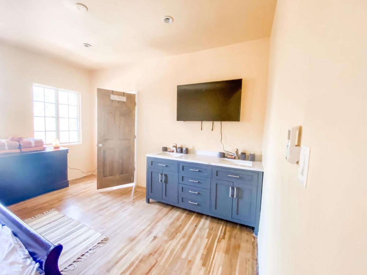 Island Girl Spa + Bed And Breakfast Los Angeles Exterior foto