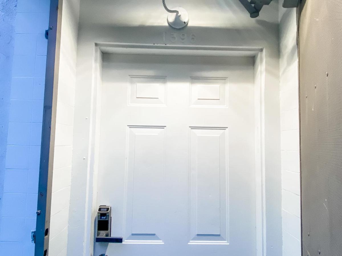 Island Girl Spa + Bed And Breakfast Los Angeles Exterior foto